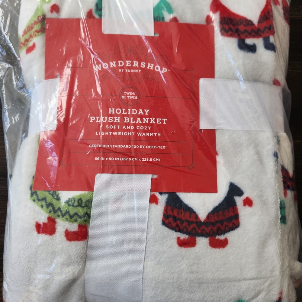Holiday Plush Blanket Gnome Stripe
